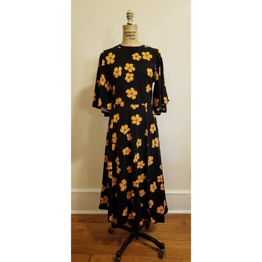 Floral STATEMENT Midi Dress